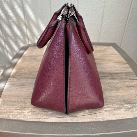 Calvin Klein deep burgundy purse. Like new. - Picture 4 of 5